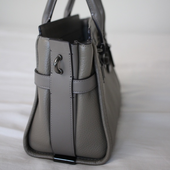 Coach Swagger 27 Pebble Leather in Grey NWT - Picture 4 of 8